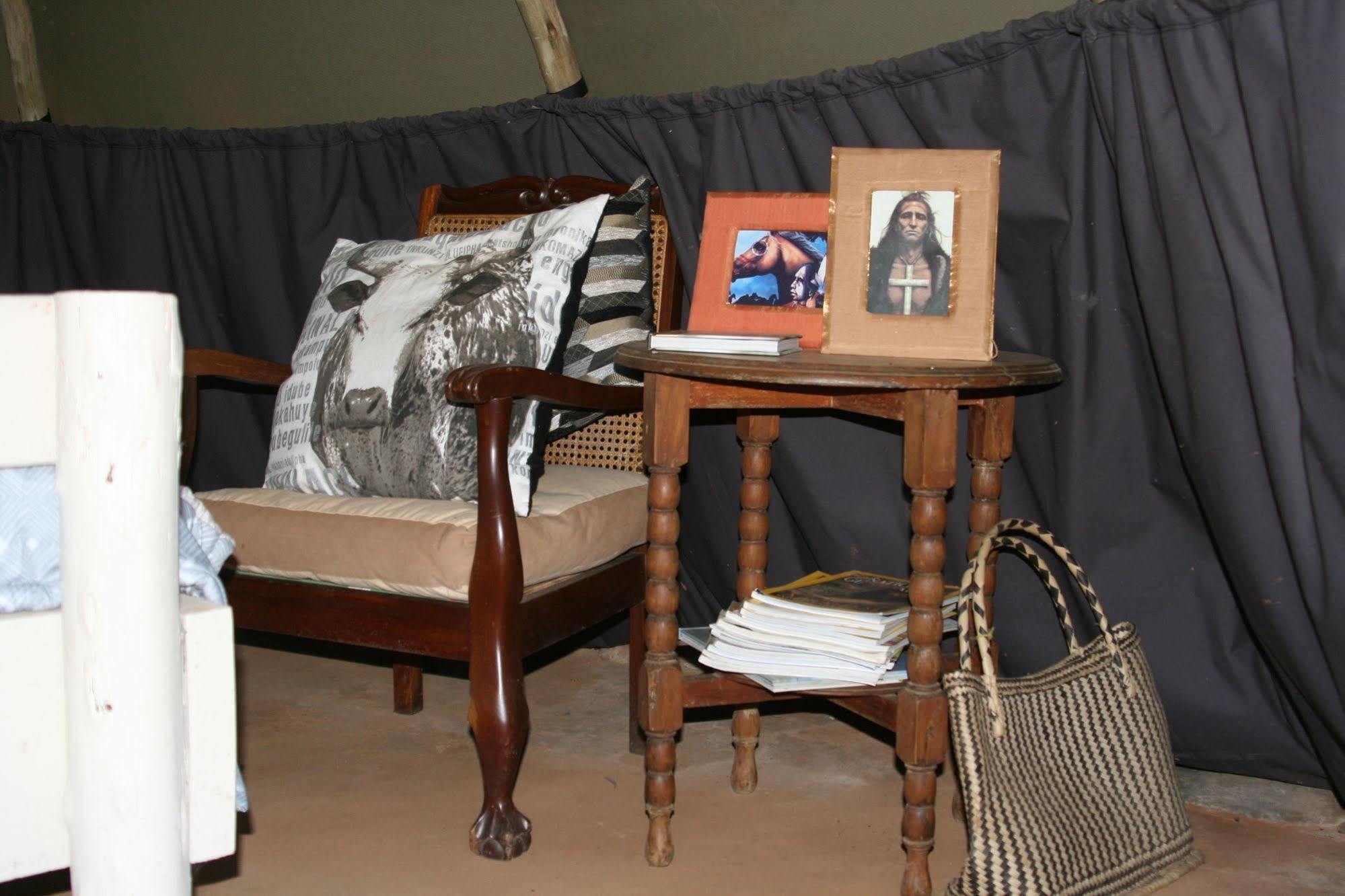 Nguni Moon Tepee Camp Hotel Underberg Exterior photo