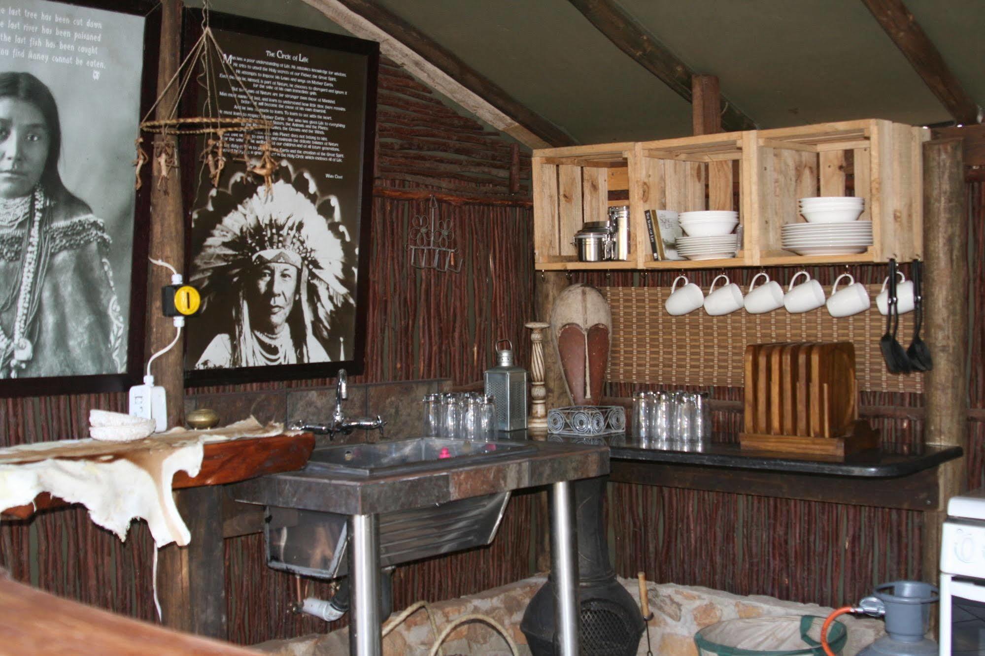 Nguni Moon Tepee Camp Hotel Underberg Exterior photo